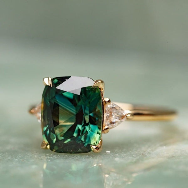 Anillo con piedra preciosa verde de inspiración vintage | Oro